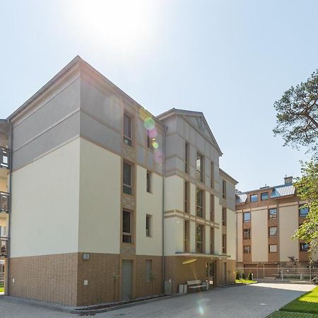 Apartament Bursztynowy Rezydencja Park Mielno  Luaran gambar