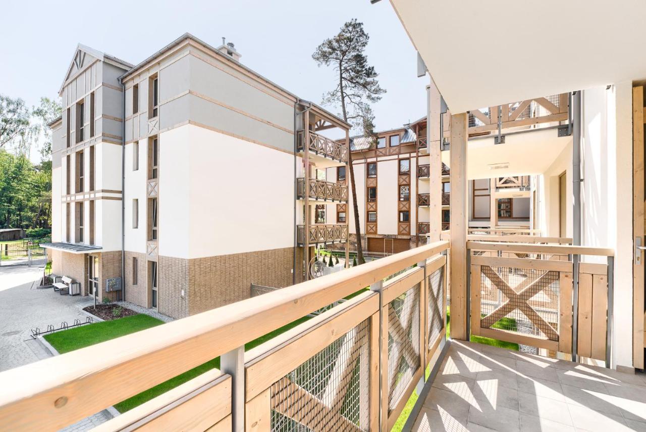 Apartament Bursztynowy Rezydencja Park Mielno  Luaran gambar