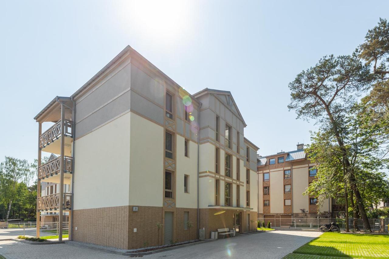 Apartament Bursztynowy Rezydencja Park Mielno  Luaran gambar